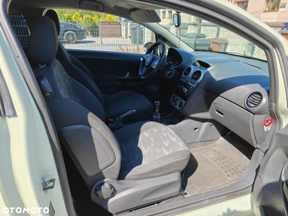 Opel Corsa 1.3 CDTI DPF - 9