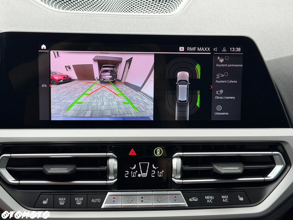 BMW Seria 3 320e Sport Line - 6