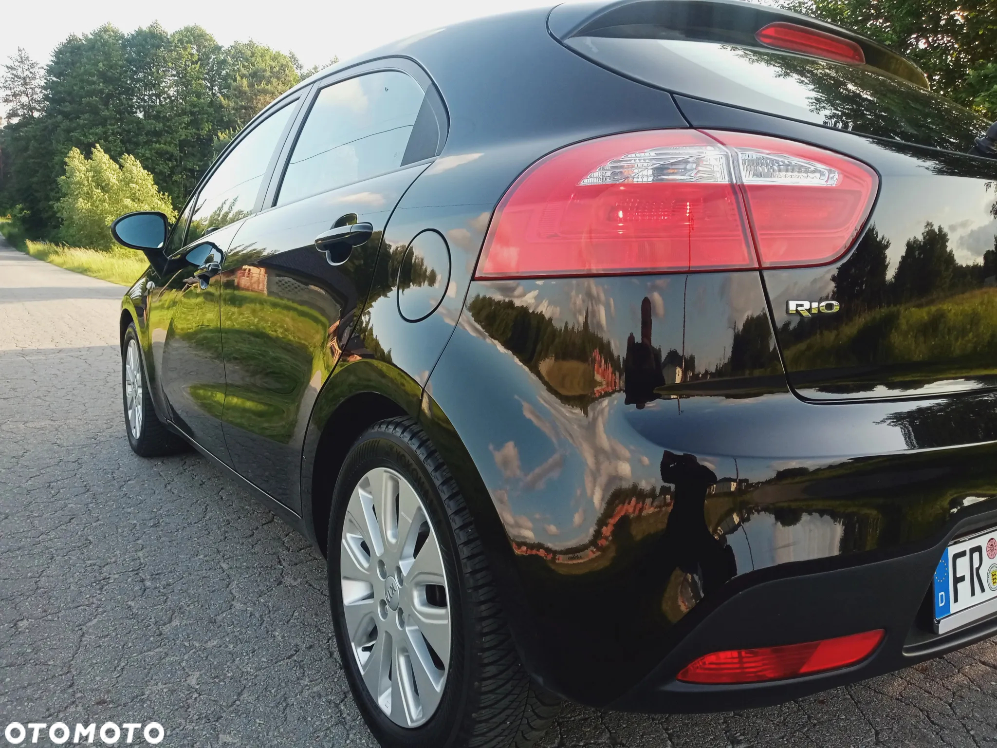 Kia Rio - 10
