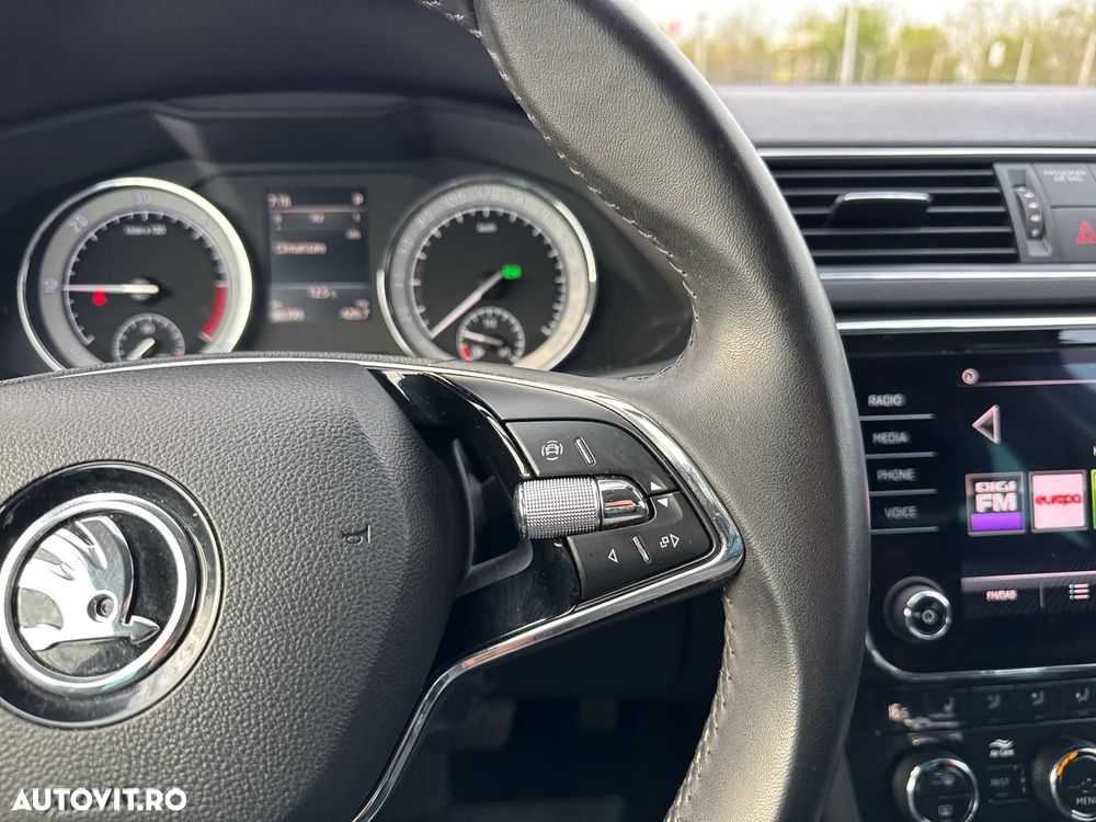 Skoda Superb 2.0 TDI DSG Ambition - 18