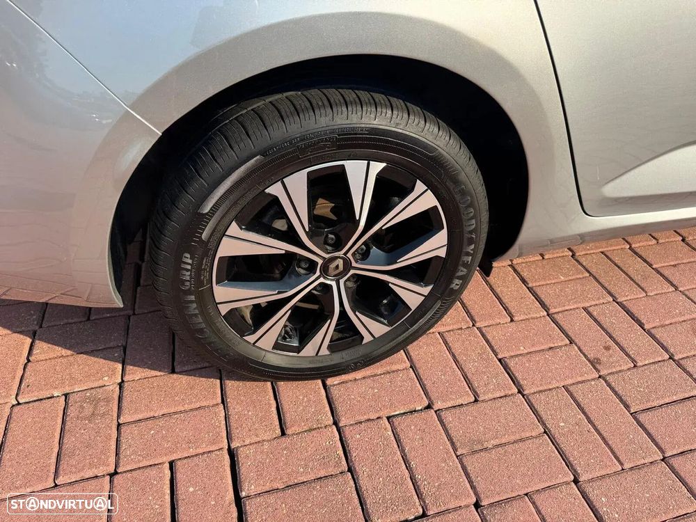 Renault Mégane Sport Tourer - 9