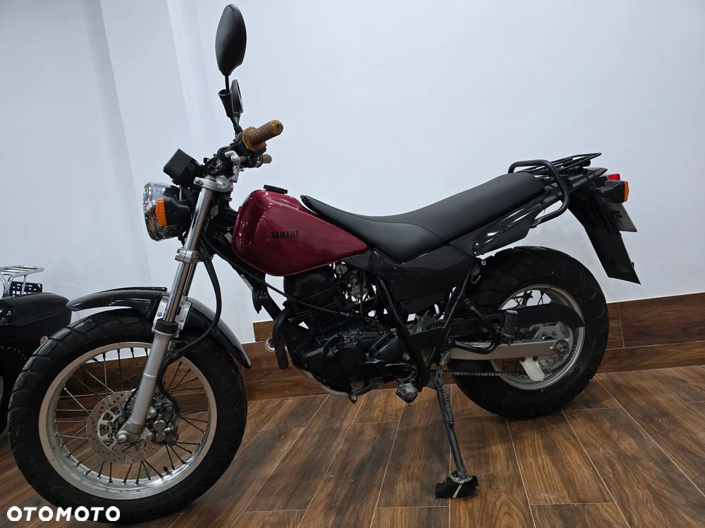 Yamaha TW - 16