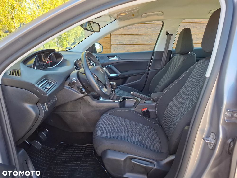 Peugeot 308 1.5 BlueHDi Active S&S - 26
