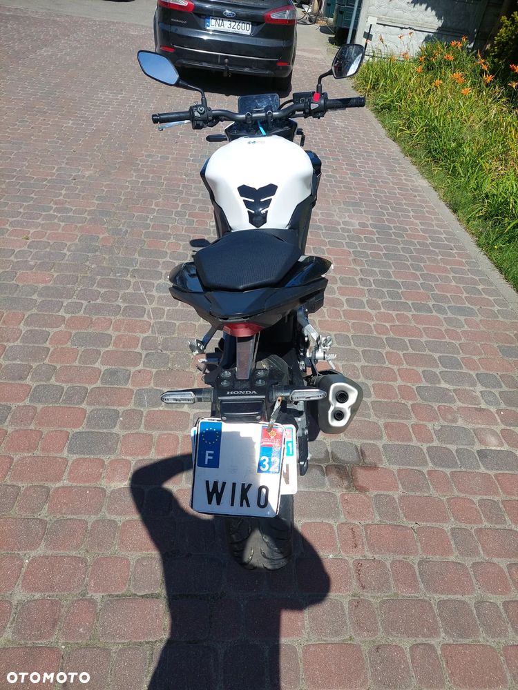 Honda Hornet - 4