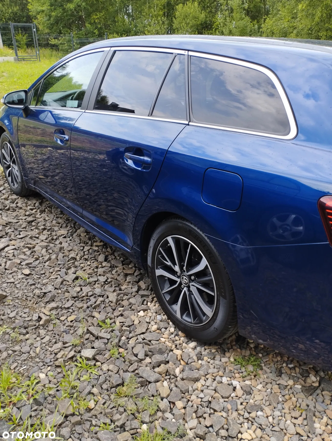 Toyota Avensis 2.0 Premium MS - 3