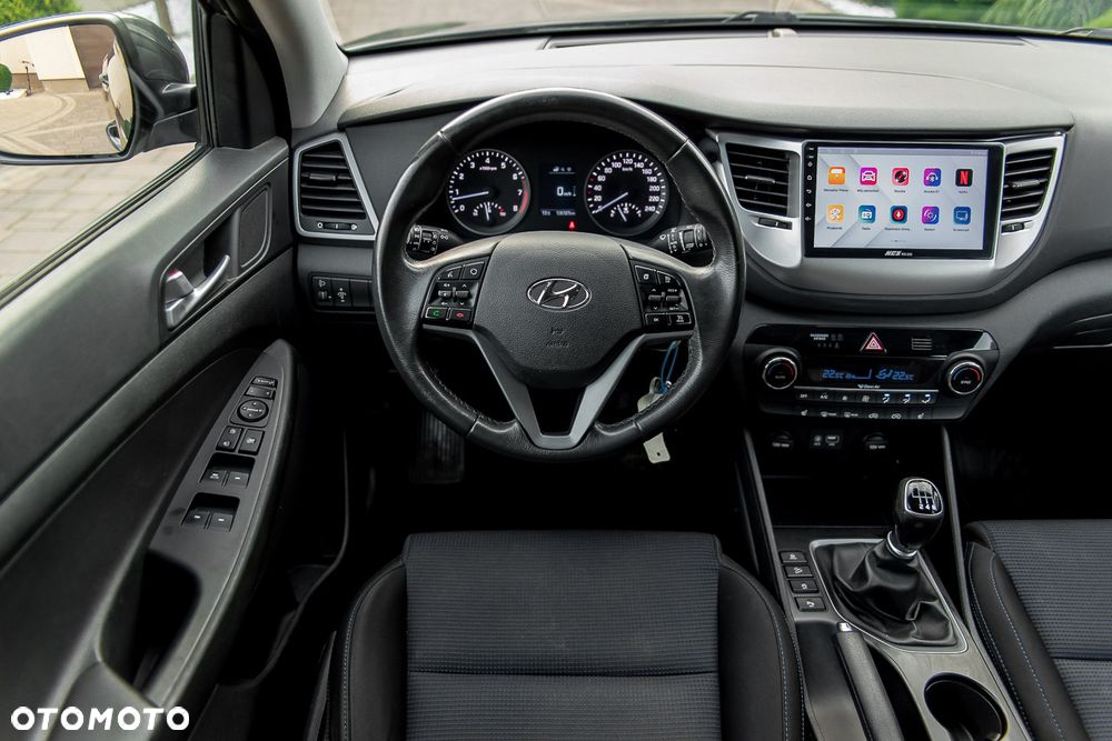 Hyundai Tucson 1.6 GDI BlueDrive Style 2WD - 32