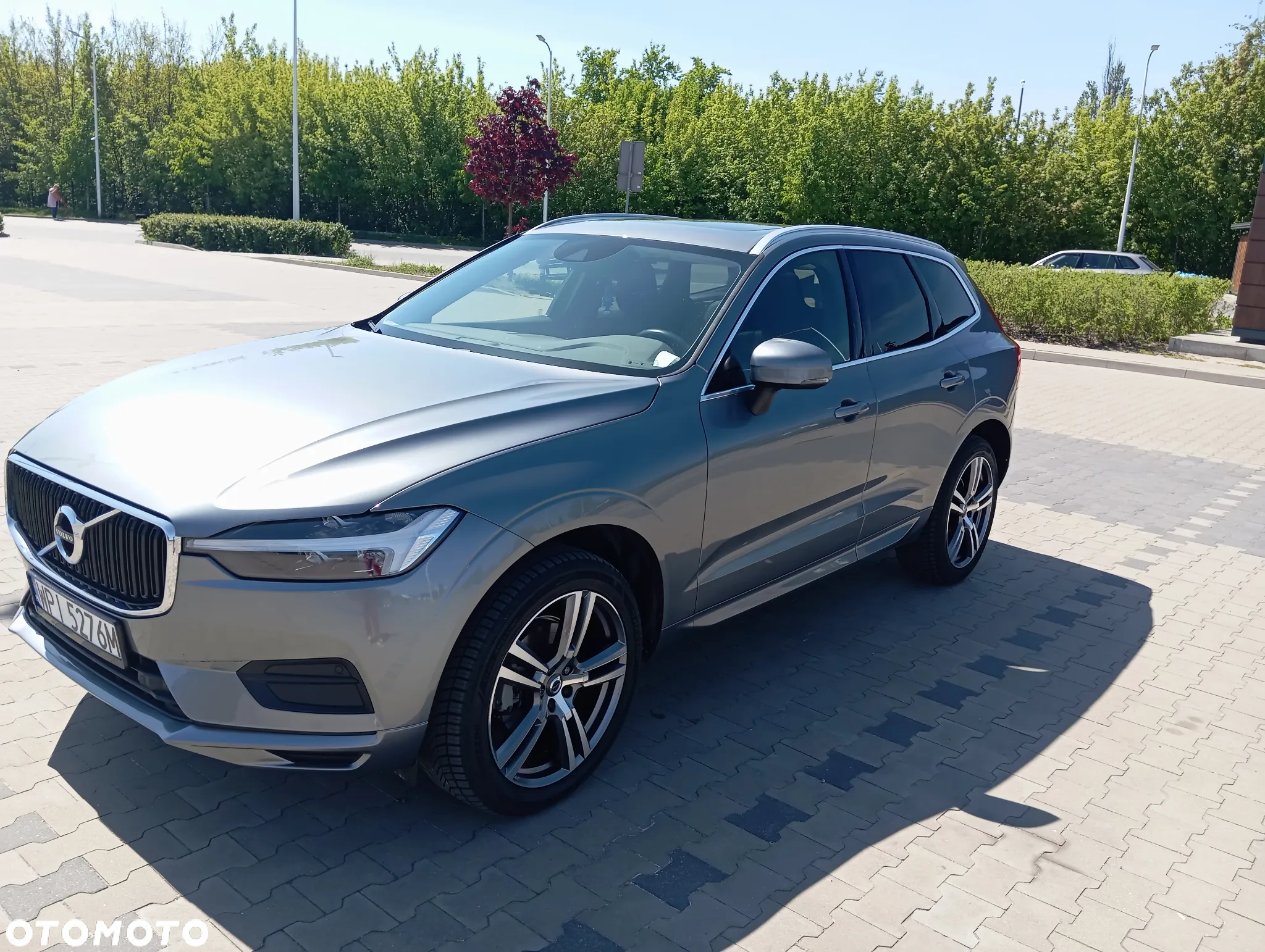 Volvo XC 60 T5 Momentum - 4