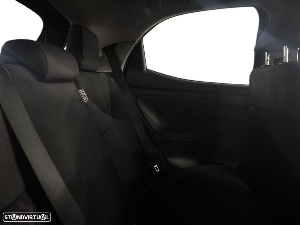 Toyota Yaris - 8