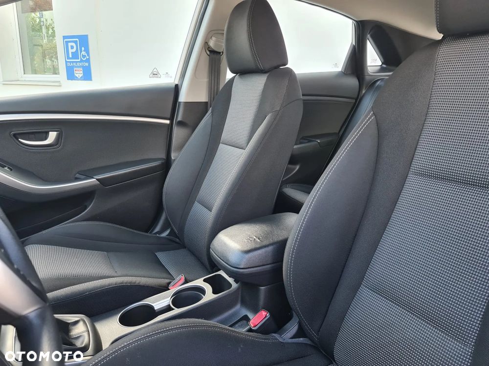Hyundai i30 i30cw 1.4 Classic - 28