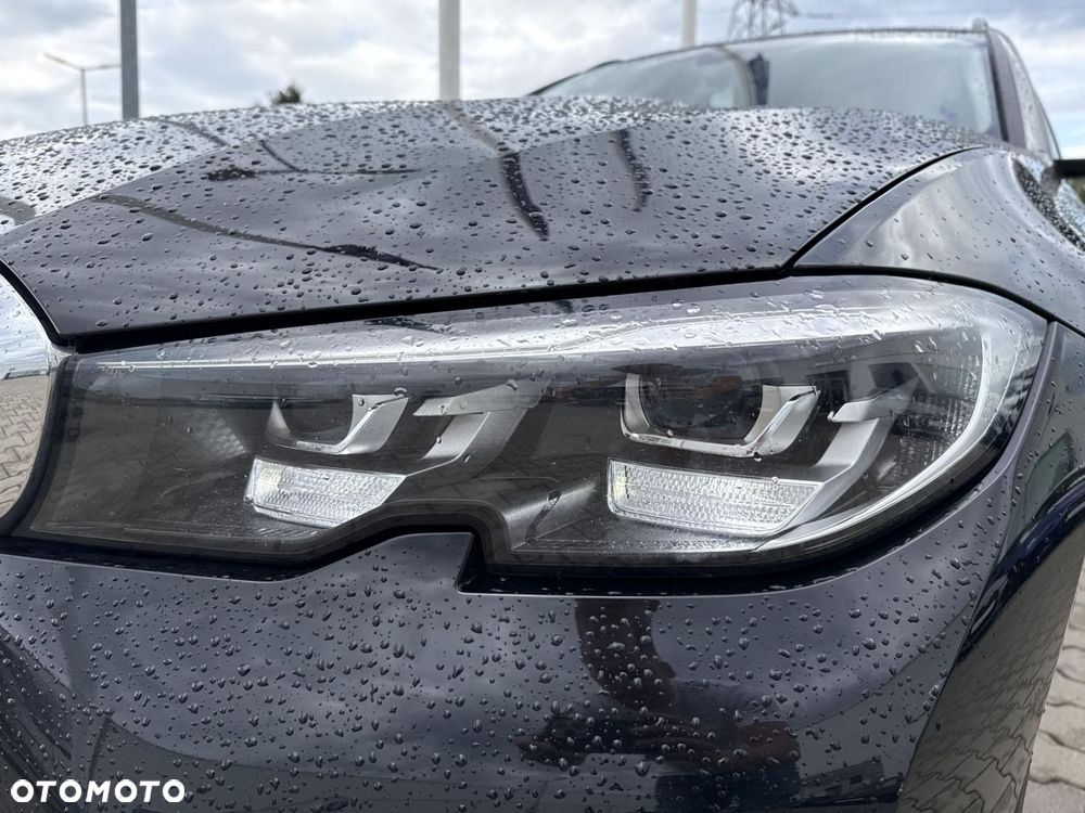 BMW Seria 3 318i Advantage - 24