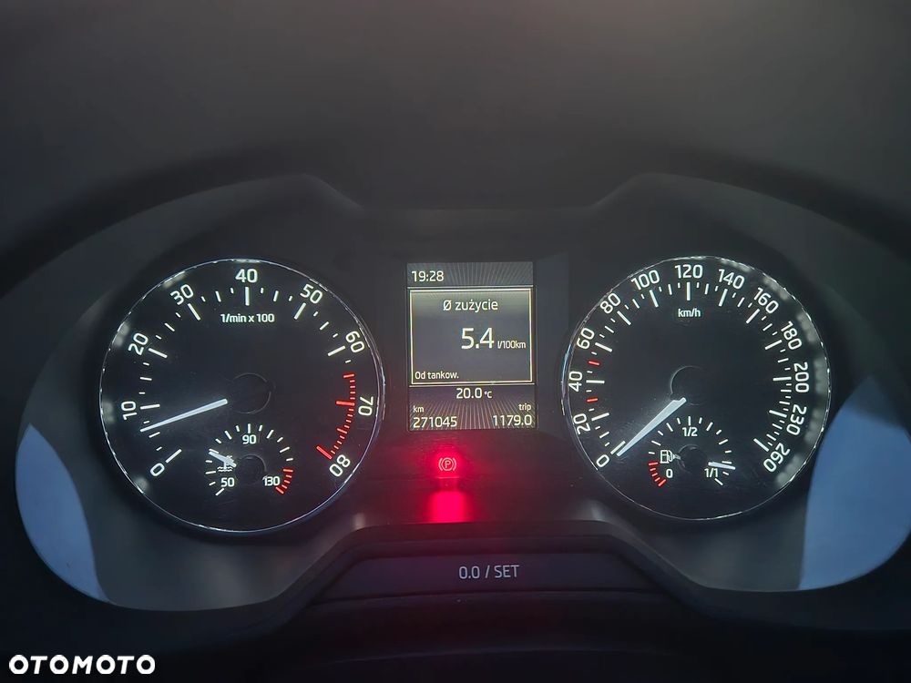 Skoda Octavia 1.4 TSI Ambition - 8