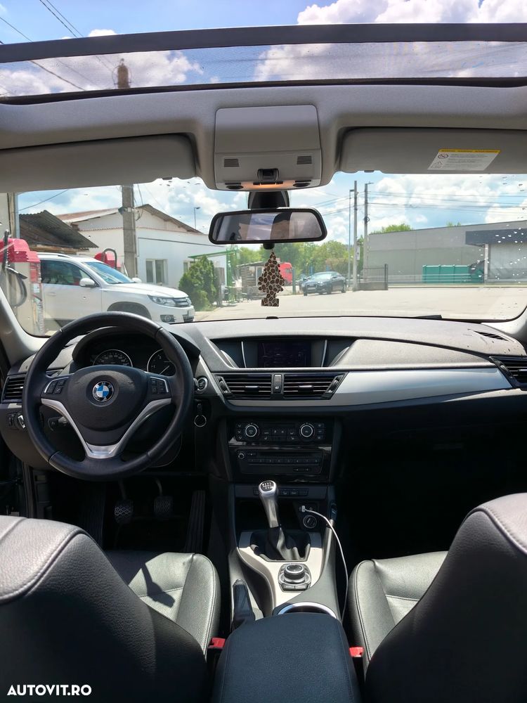 BMW X1 xDrive18d - 12