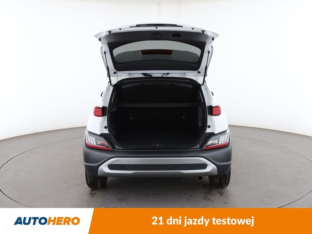 Hyundai Kona - 16