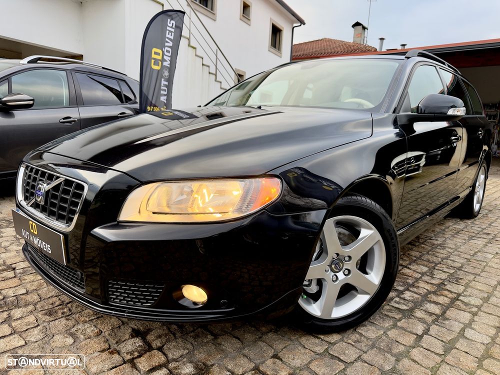 Volvo V70 2.4 D5 Momentum - 11