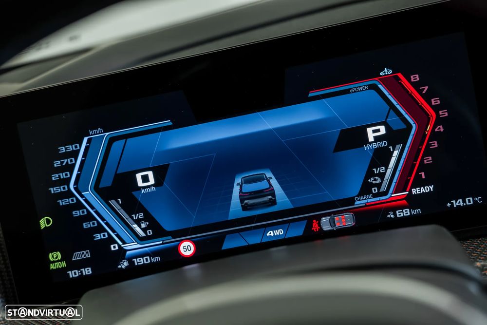 BMW XM Label Red - 36