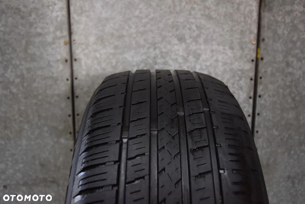 OPONA 245/65/17 - 2