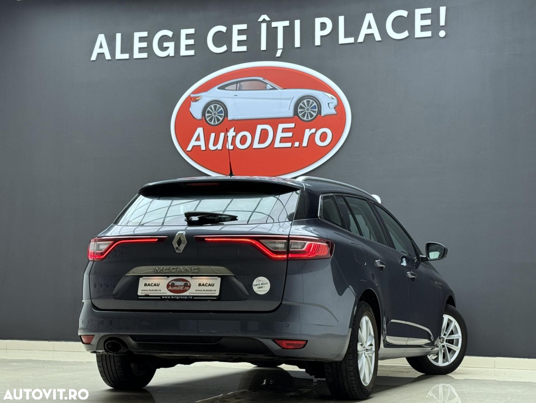 Renault Megane ENERGY TCe 100 INTENS - 4