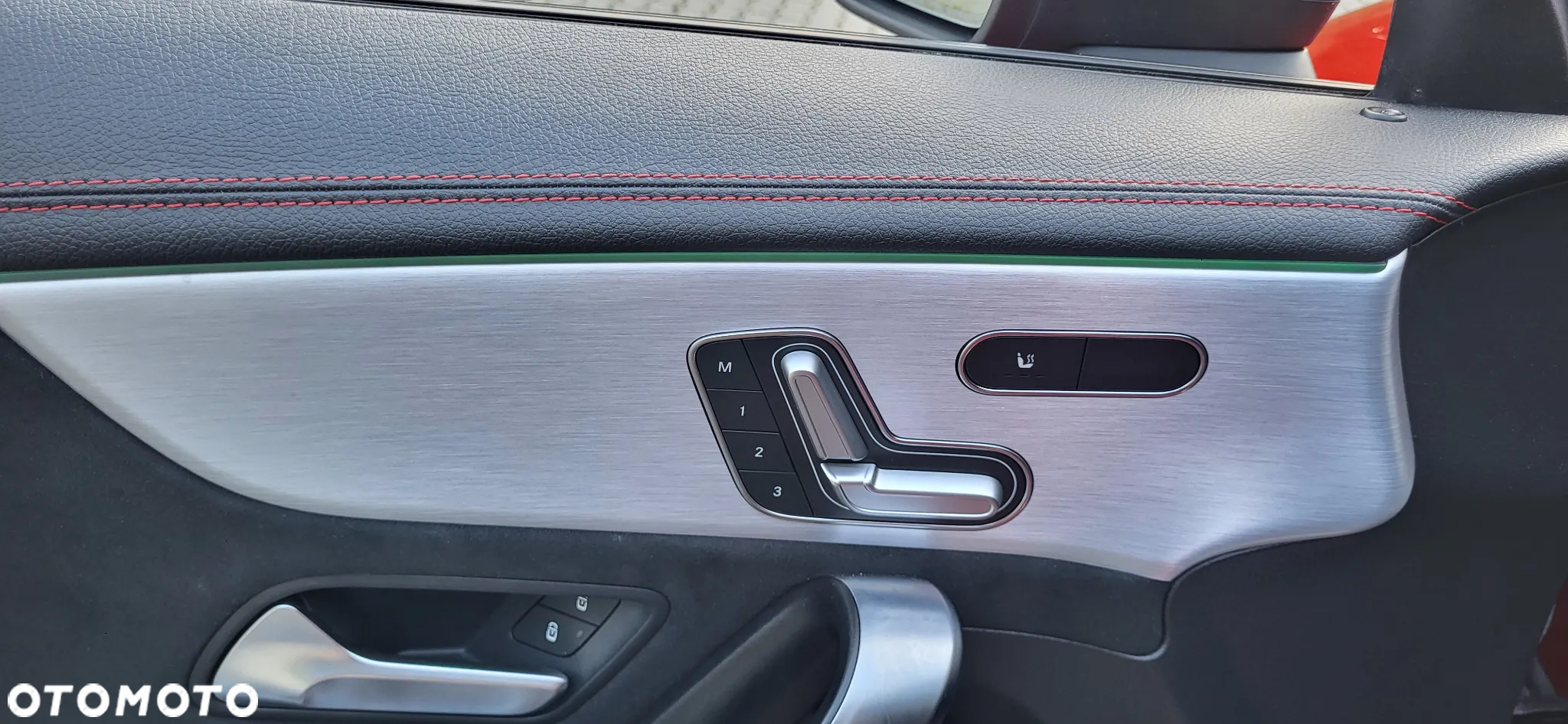 Mercedes-Benz CLA 220 4-Matic AMG Line 7G-DCT - 23