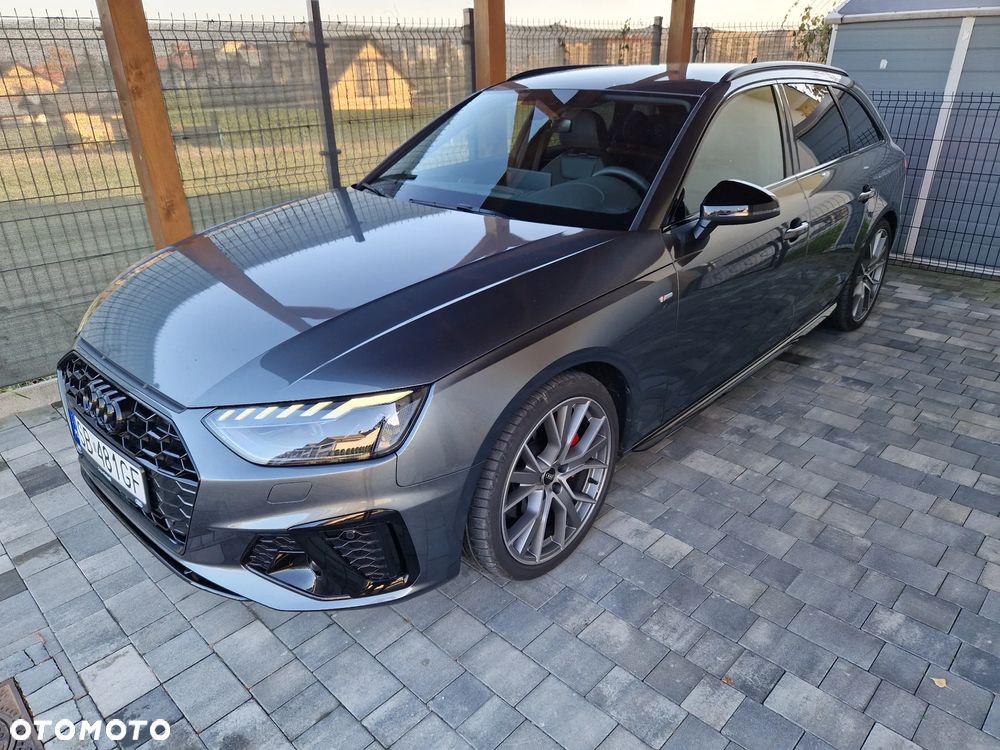 Audi A4 - 1