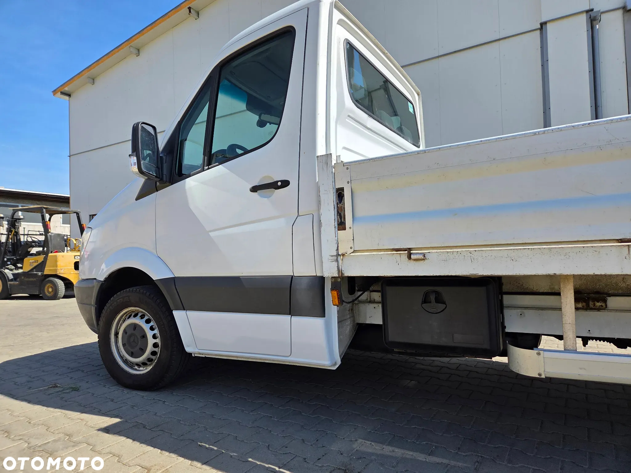 Mercedes-Benz Sprinter - 17