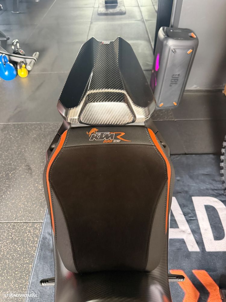 KTM 1390 Super Duke R Evo 1290 Super Duke Evo - 10