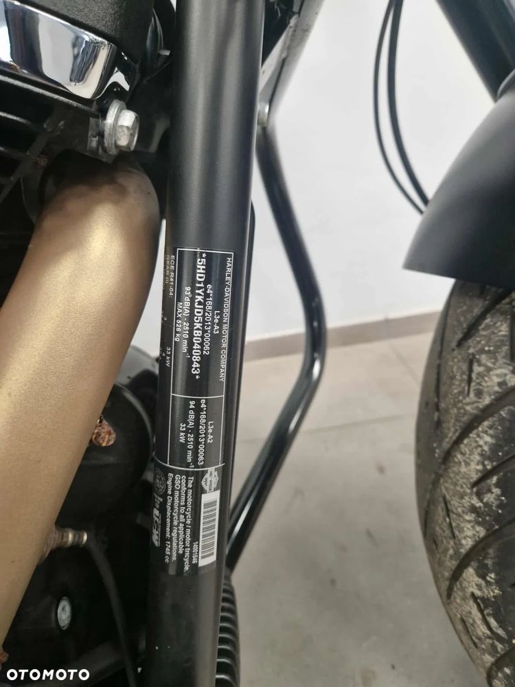 Harley-Davidson Softail Fat Bob - 10