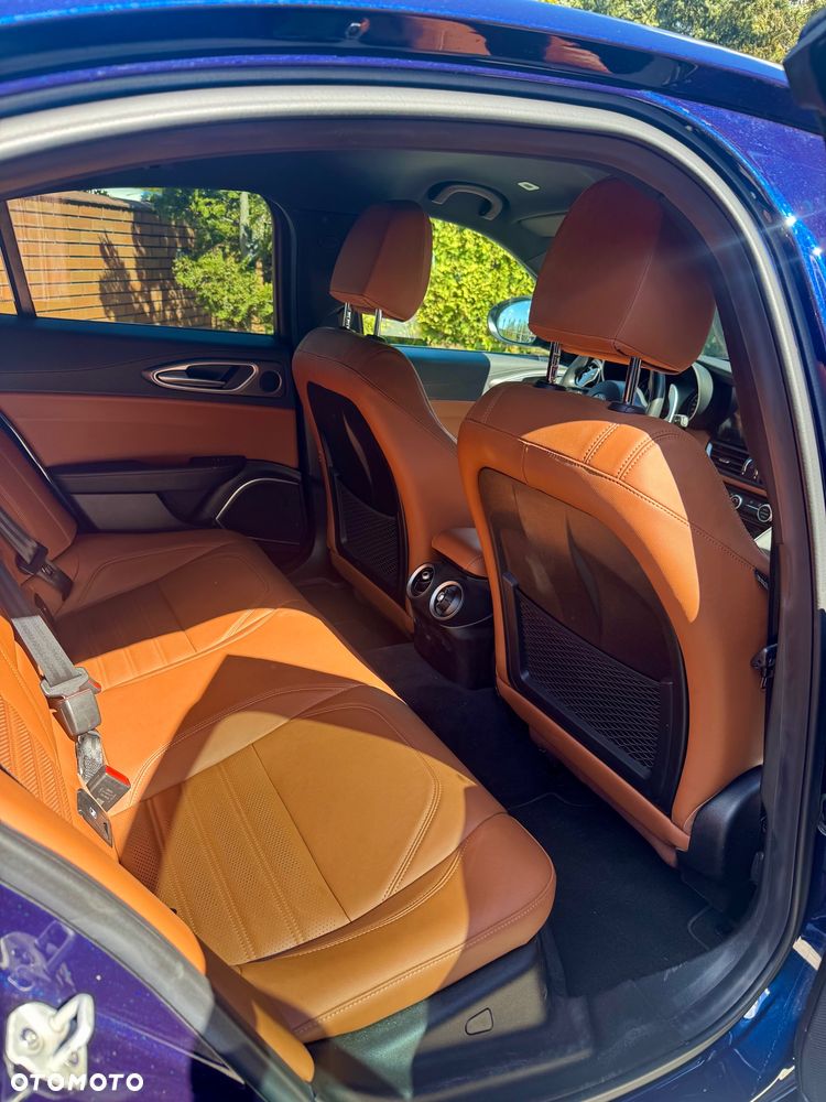 Alfa Romeo Giulia 2.0 Turbo Veloce Q4 - 8