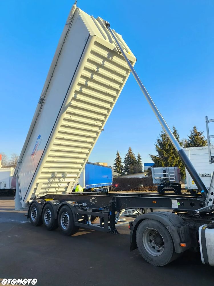Schmitz Cargobull Wywrotka 39,1 m3 - 4