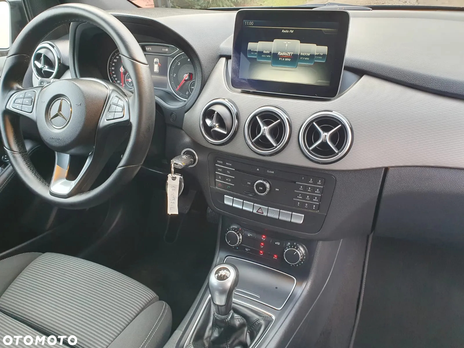 Mercedes-Benz Klasa B 180 d Edition - 31