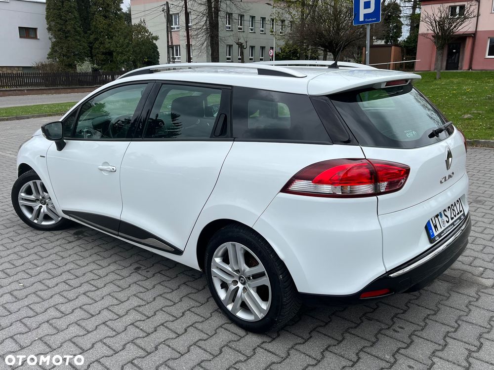 Renault Clio 1.2 16V 75 LIMITED - 12