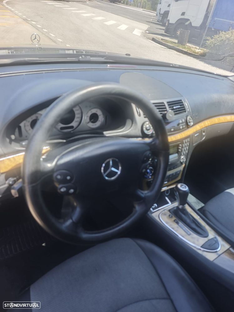 Mercedes-Benz E 220 CDi Executive II Aut. - 1