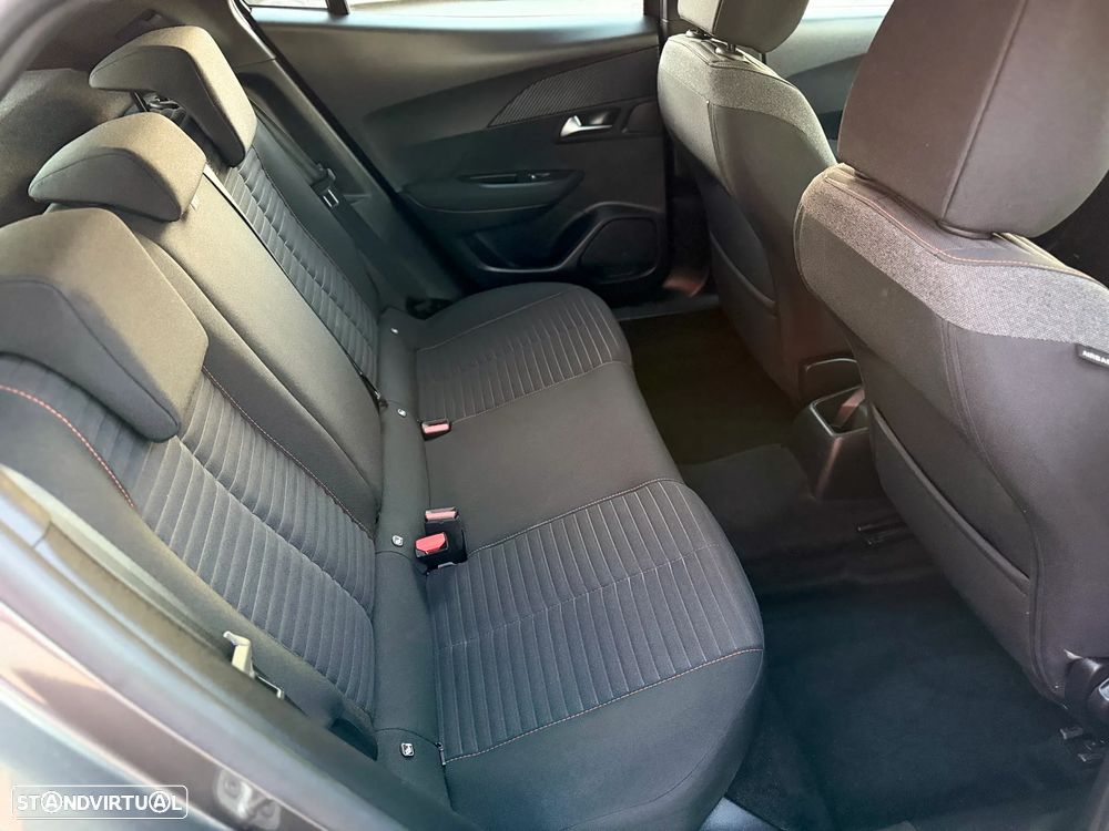Peugeot 2008 1.2 PureTech Active Pack - 9