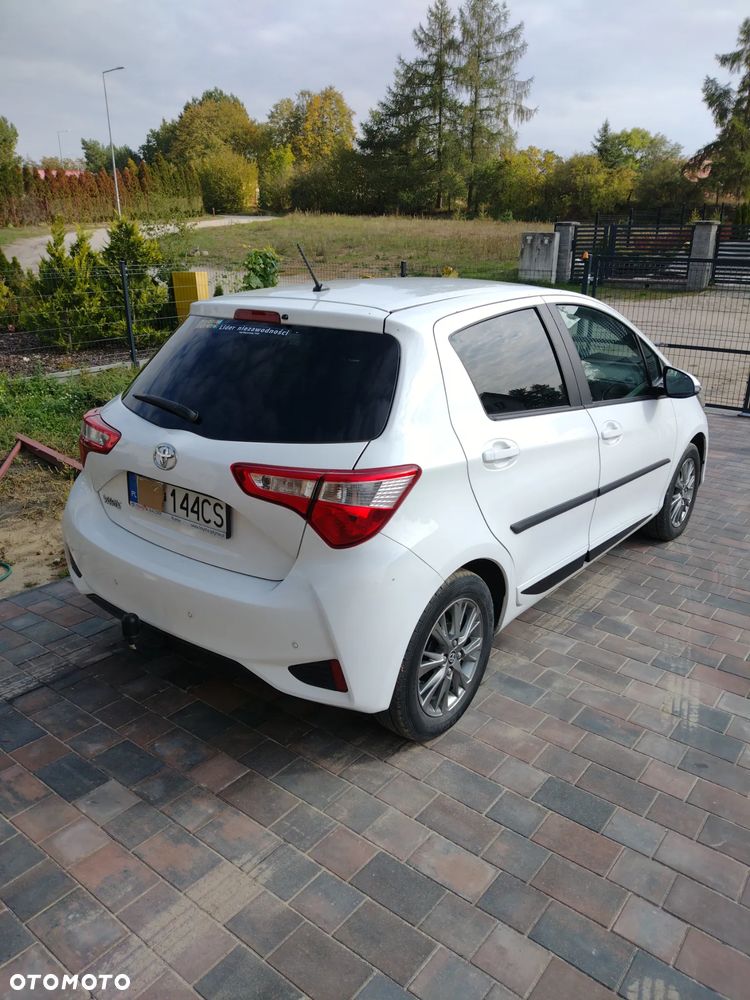 Toyota Yaris 1.5 Premium - 5