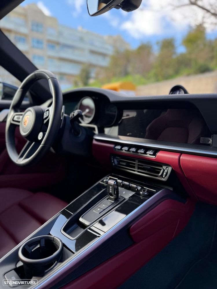 Porsche 911 (992) - 19