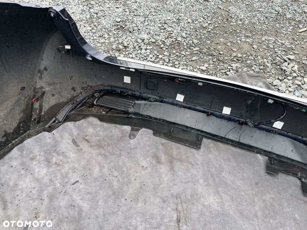 Zderzak tył 4xPDC Toyota Corolla E21 LIFT KOMBI 8X8 - 14