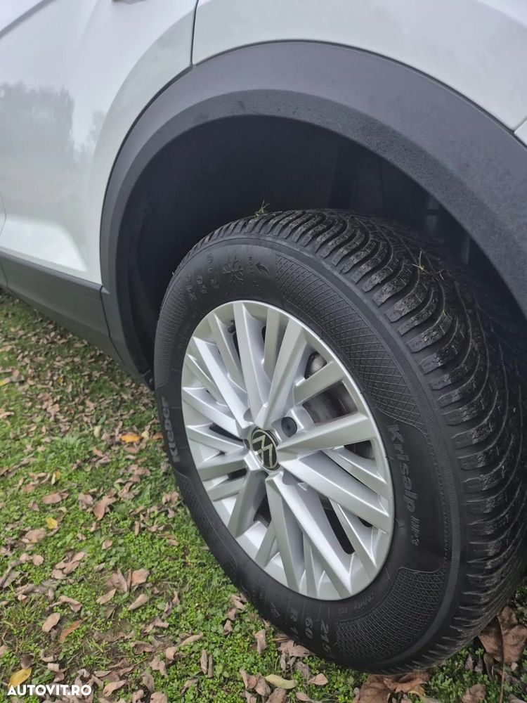 Volkswagen T-Roc 1.5 TSI Design - 25