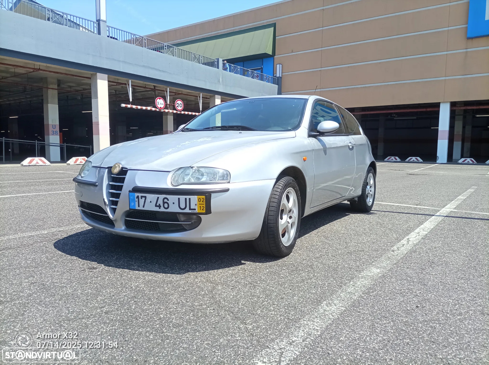 Alfa Romeo 147 1.6 TS Distinctive - 2