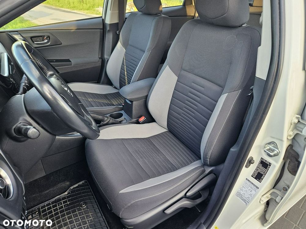Toyota Auris - 9