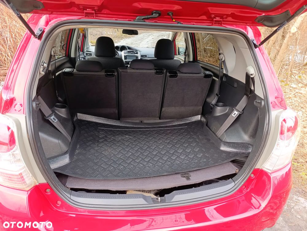 Toyota Verso 1.8 Sol plus NAVI 7os - 18