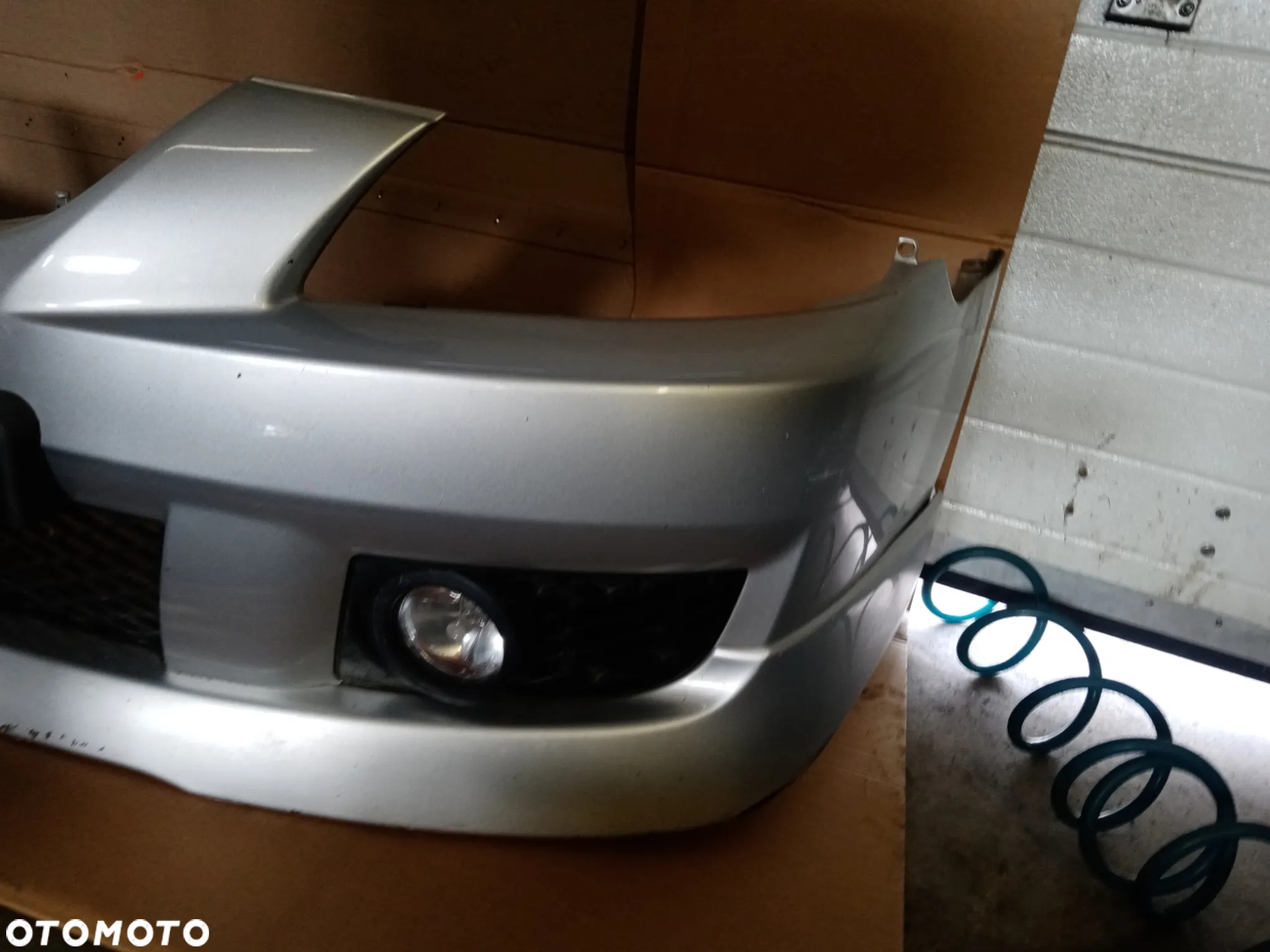 Zderzak przód przedni Mazda Premacy 22V - 3