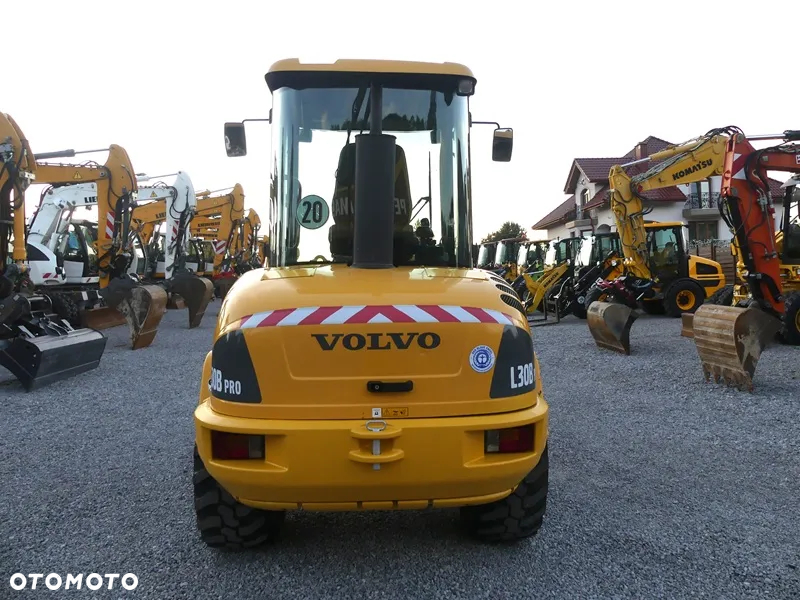 Volvo L30B PRO / Z Niemiec / 2011r / Ładny Stan / - 7