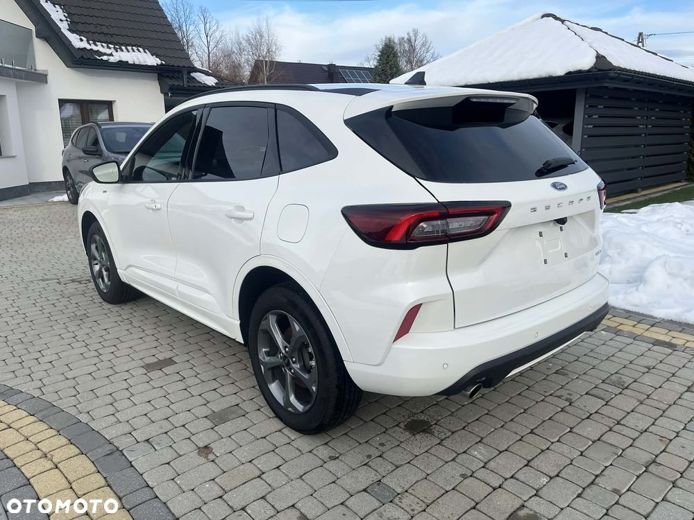Ford Kuga 1.5 EcoBoost ST-LINE X - 10