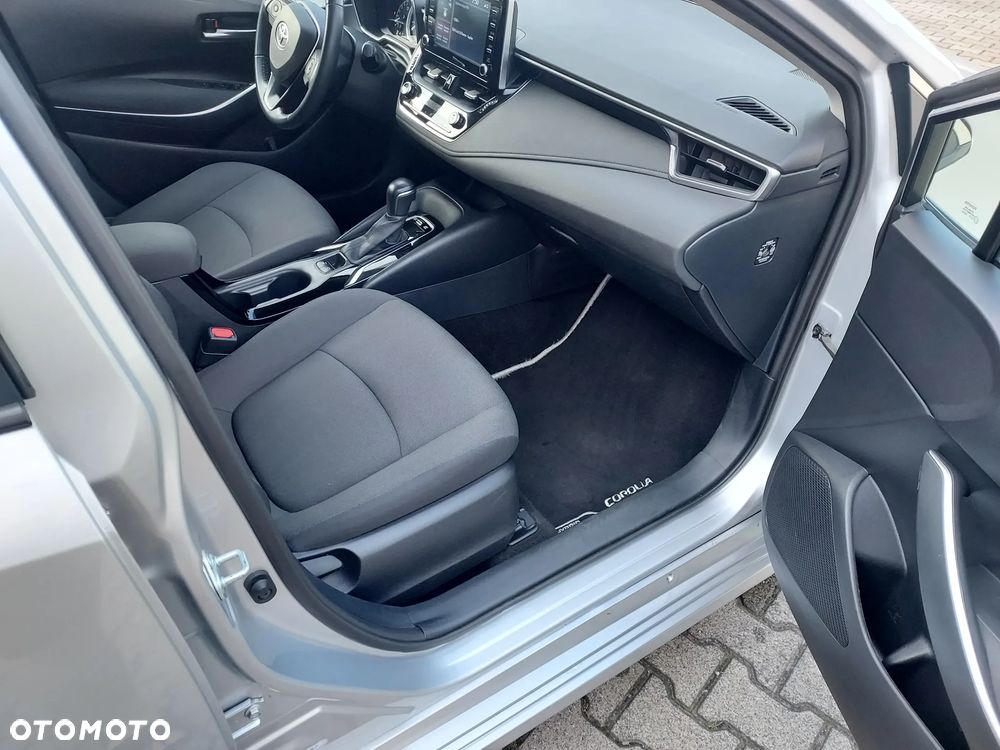 Toyota Corolla 1.8 Hybrid Comfort - 19