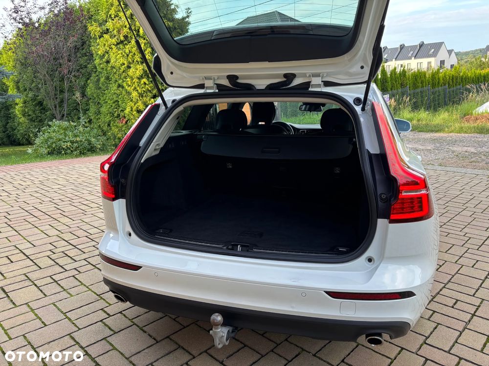 Volvo V60 B3 B Geartronic Momentum Core - 21