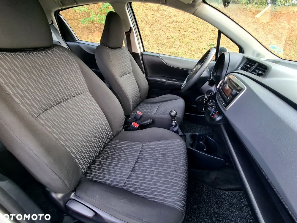 Toyota Yaris 1.33 VVT-i Life - 12