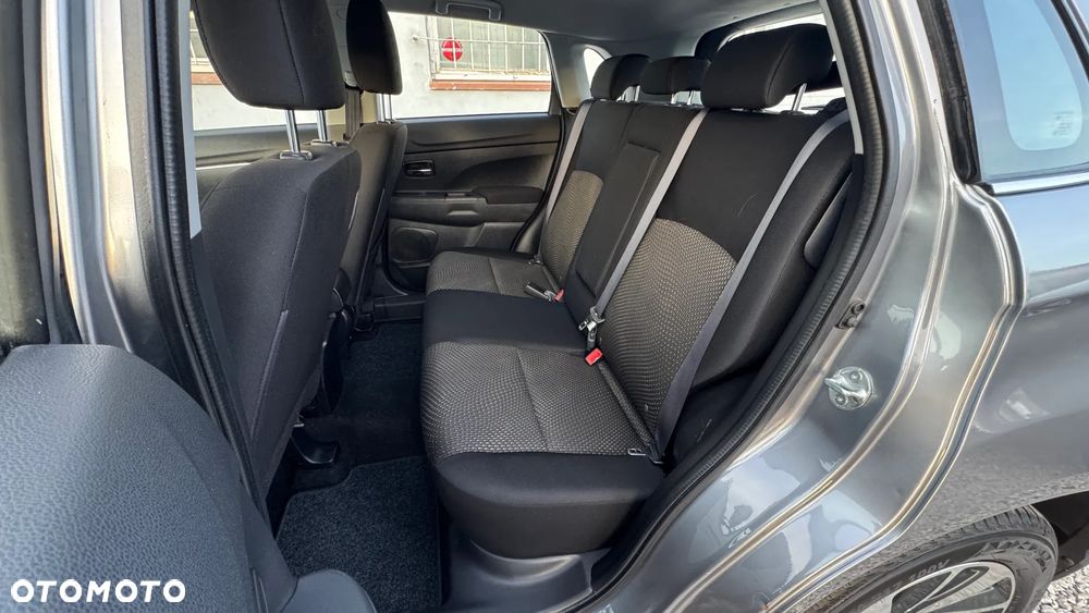 Mitsubishi ASX 1.6 Intense - 33