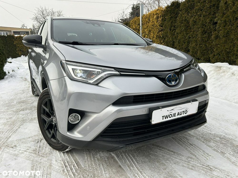 Toyota RAV4 - 1