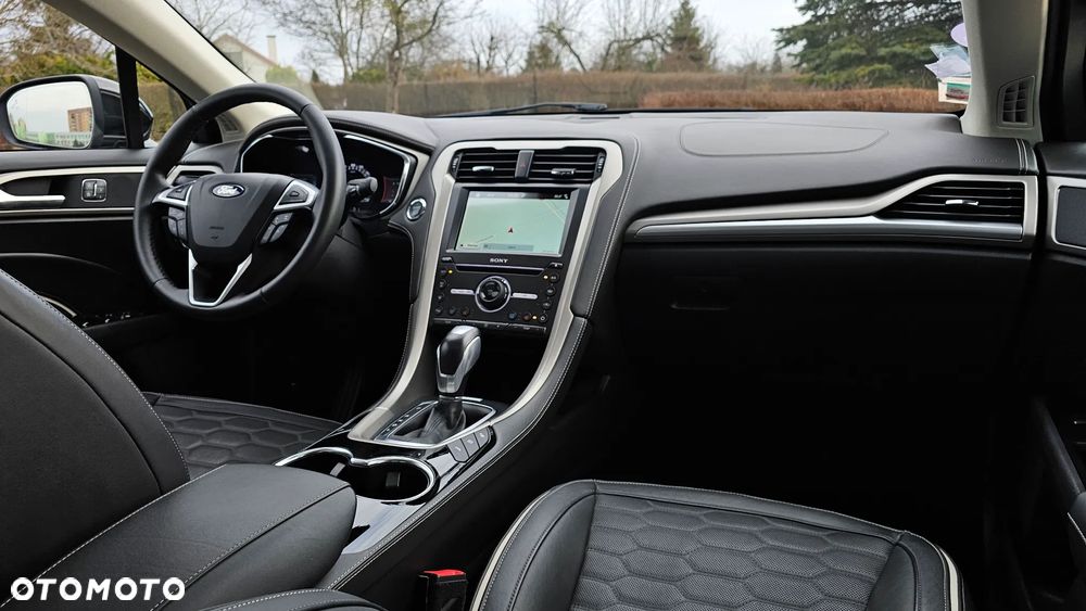 Ford Mondeo - 17