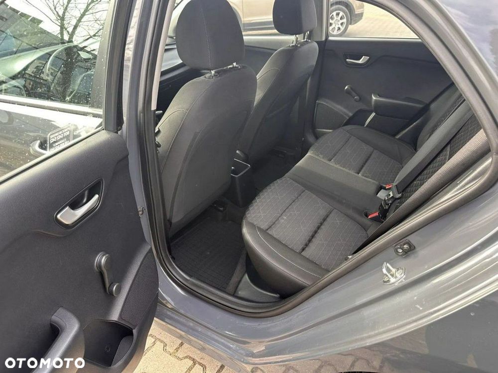 Kia Rio 1.0 T-GDI M DCT - 33