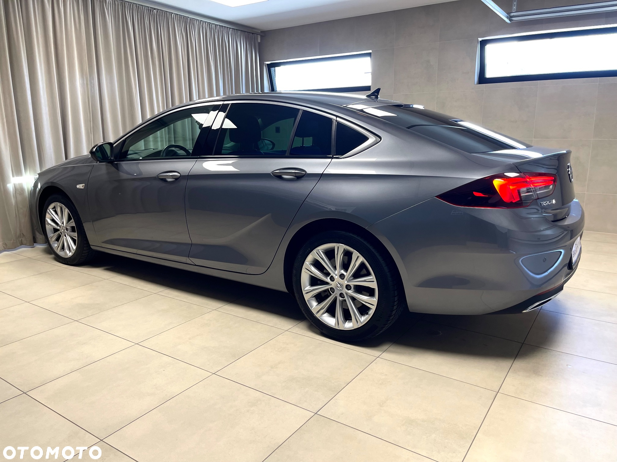 Opel Insignia 2.0 T Business Elegance S&S - 24